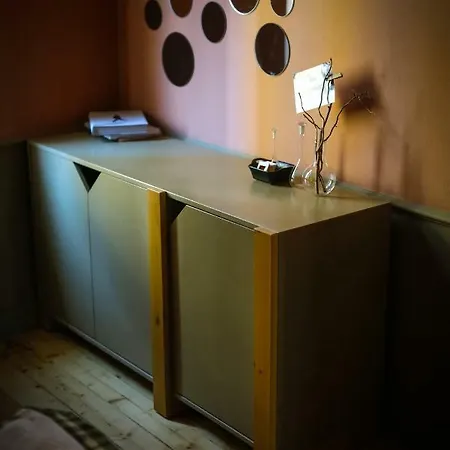Beautiful Location Red Mouse * プロヴディフ