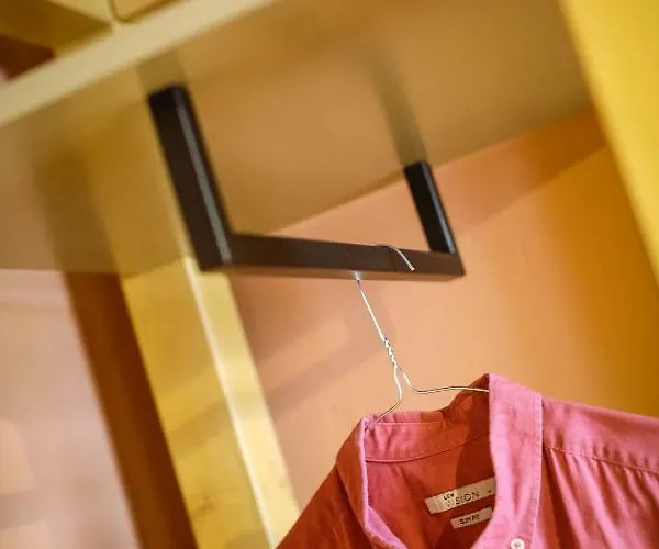 Daire Beautiful Location Red Mouse *