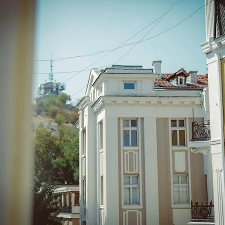 Beautiful Location Red Mouse Apartment *